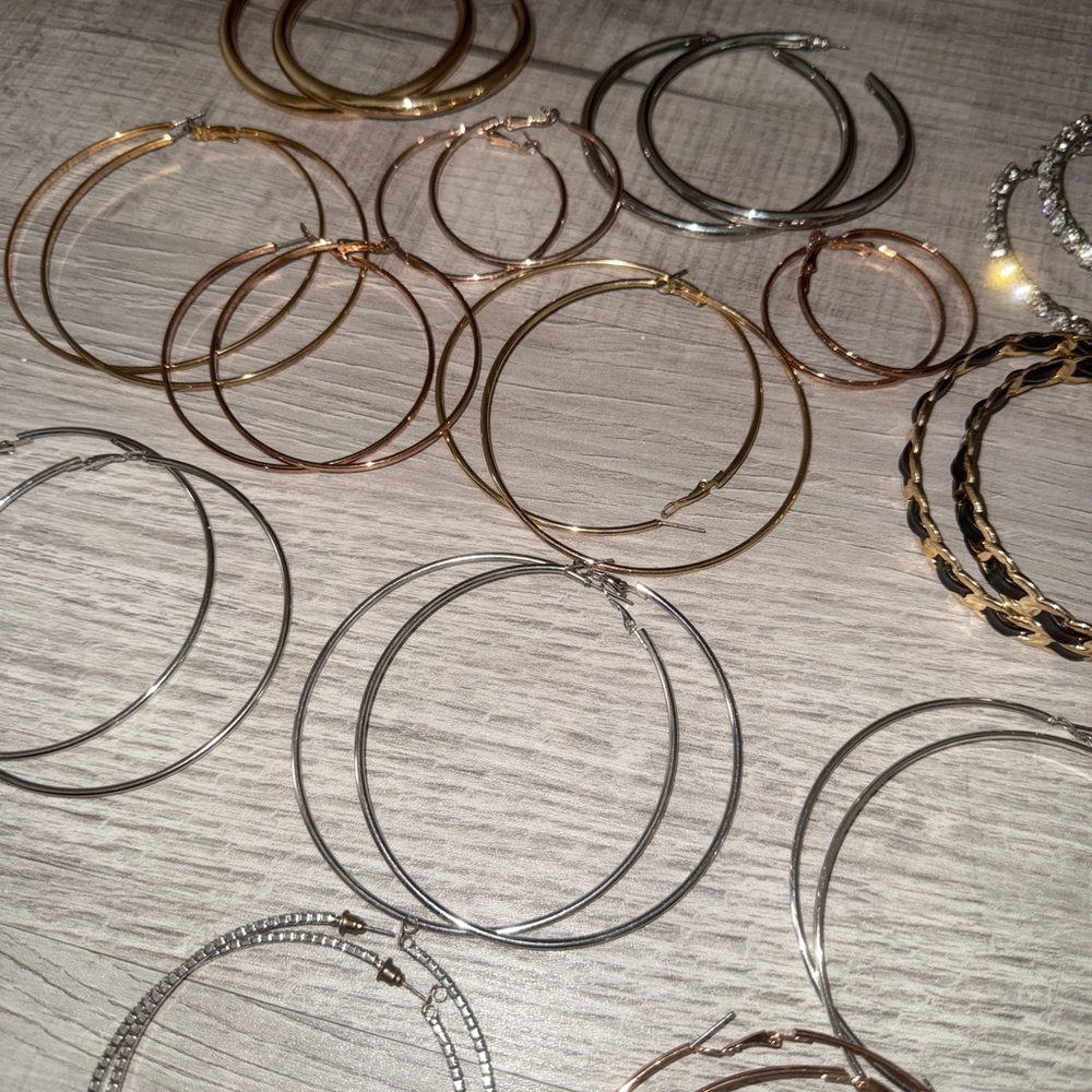 Hoop Earring Bundle - Picture 3 of 4